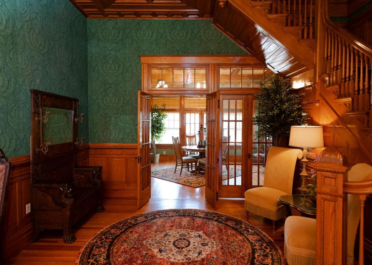 Captain Henderson House Hotel Arkadelphia Exterior foto
